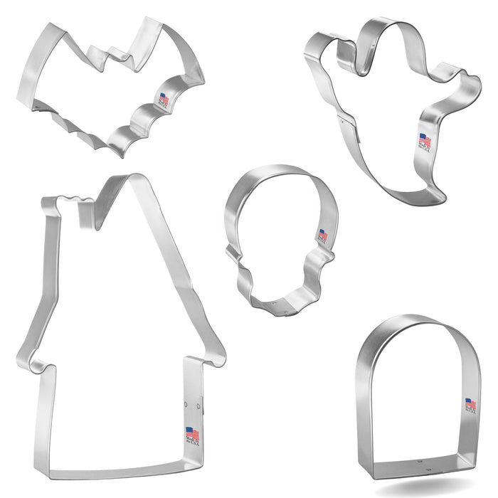 spooky haunted cookie scene