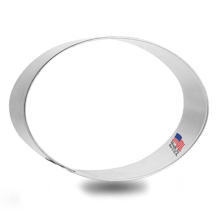 Oval Cookie Cutter 4 in by 2.75 in B0708