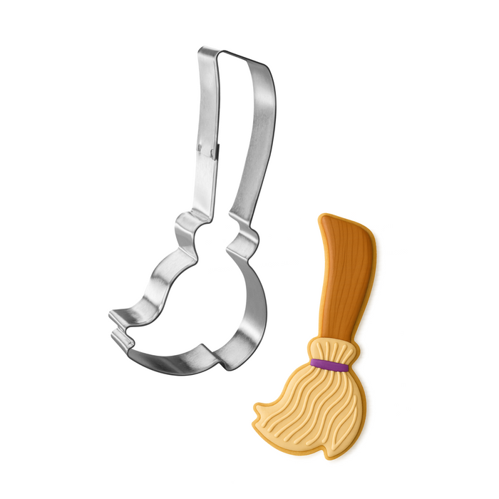 Halloween Witch Broom Cookie Cutter 5 in B1503