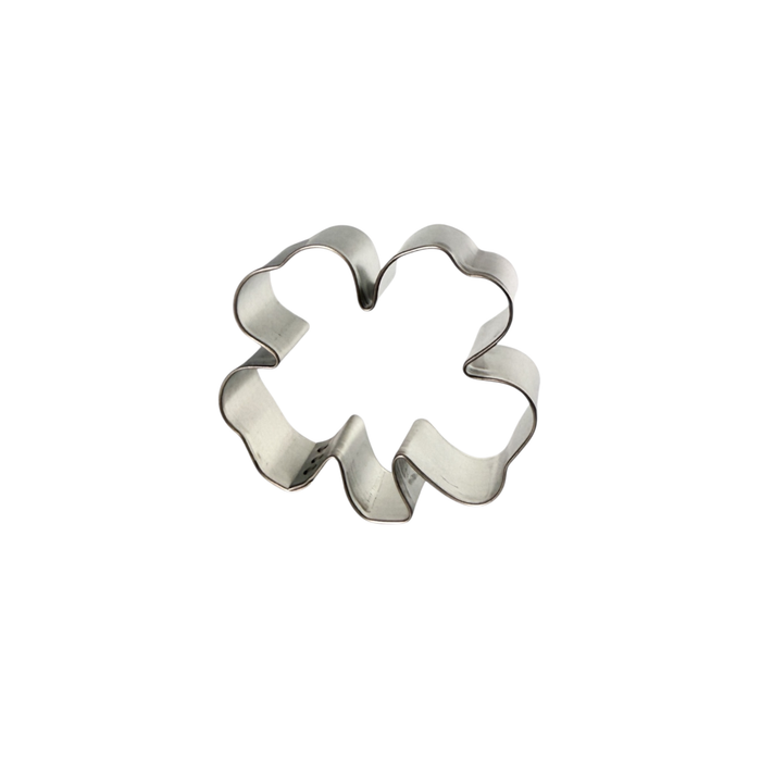 Clover Cookie Cutter 2.75 in B8
