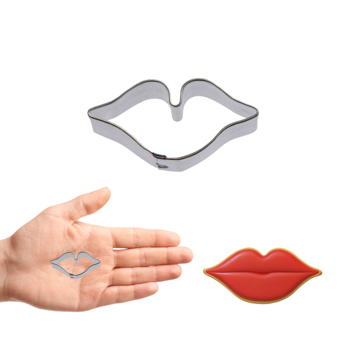 Mini Lips Cookie Cutter 1.6 in M176